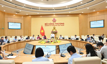 Bộ trưởng Lê Mạnh Hùng làm việc với Cục Đổi mới sáng tạo, Chuyển đổi xanh và Khuyến công