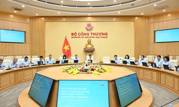 Bộ trưởng Lê Mạnh Hùng làm việc với Cục Kỹ thuật an toàn và Môi trường Công nghiệp