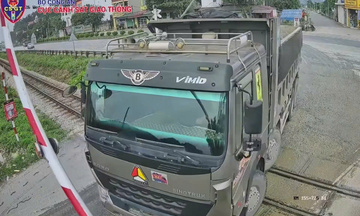 Tăng mạnh mức xử phạt vi phạm tại đường ngang qua đường sắt 