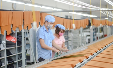 Thị trường dệt may 6 tháng cuối năm tiềm ẩn rủi ro gì?