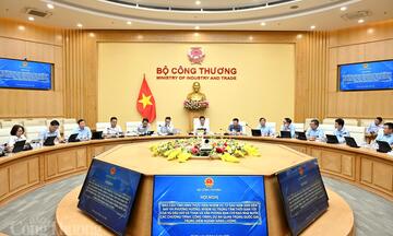 Bộ trưởng Lê Mạnh Hùng làm việc với Vụ Dầu khí và Than