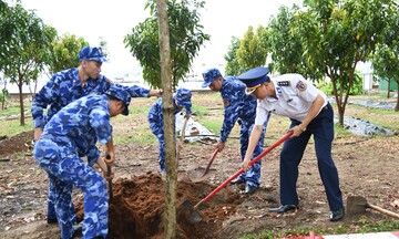 Vùng Cảnh sát biển 3 phát động 'Tết trồng cây' nhớ ơn Bác Hồ