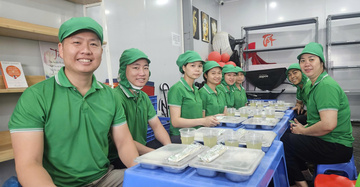 Baker Baking Food bảo đảm sản xuất, chăm lo đời sống công nhân