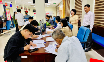 Thủ tướng yêu cầu quyết liệt cắt giảm thủ tục hành chính, điều kiện kinh doanh
