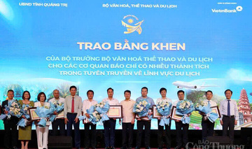 Báo Công Thương được Bộ Văn hóa, Thể thao và Du lịch tặng bằng khen vì có nhiều đóng góp trong truyền thông du lịch