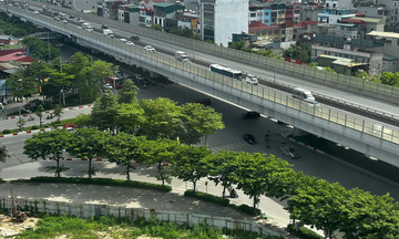 Chùm ảnh: Hà Nội trong 'chảo lửa'