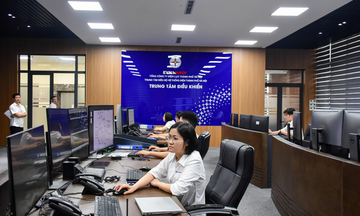 EVNHANOI ứng trực 24/24h bảo đảm cấp điện mùa nắng nóng