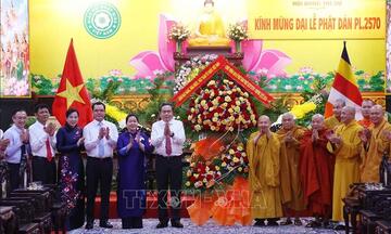 Chủ tịch Quốc hội Trần Thanh Mẫn chúc mừng Đại lễ Phật đản tại TP. Hồ Chí Minh