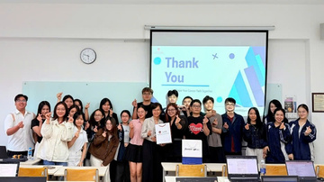 Thay đổi tư duy bằng cấp để thích ứng thị trường lao động số