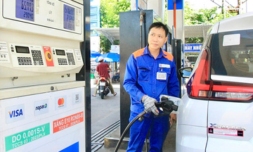 Xăng E10 trước giờ G ở Gia Lai: Người dân ủng hộ, doanh nghiệp sẵn sàng