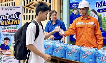 Thanh Hoá: Tiếp sức mùa thi từ những người thợ điện