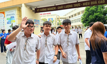 Đề thi Tiếng Anh: Ngữ liệu 'dễ thở' nhưng yêu cầu suy luận 'khó thở'