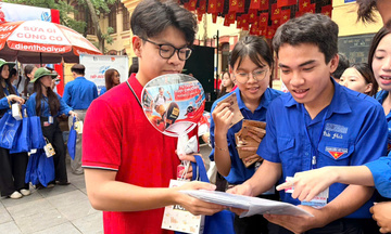 Thi xong, thí sinh Hà Nội nói gì về đề thi tốt nghiệp THPT 2026?