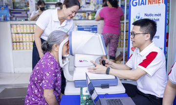 Triển khai chương trình sàng lọc bệnh khô mắt trên toàn quốc
