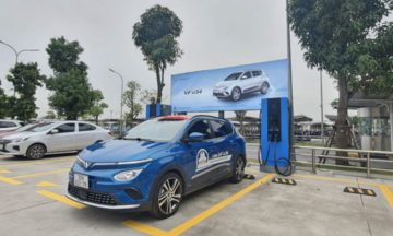 Chính sách đẩy mạnh xe điện, người mua tiết kiệm cả trăm triệu đồng