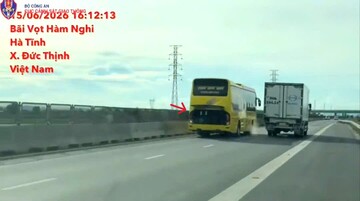 Xử lý tài xế xe khách cố ý mở nắp capo che biển số trên cao tốc