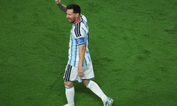 Lập hat-trick kỷ lục, Lionel Messi khẳng định vị thế số 1 thế giới