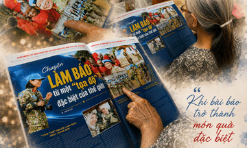 Khi bài báo trở thành những 'món quà' đặc biệt