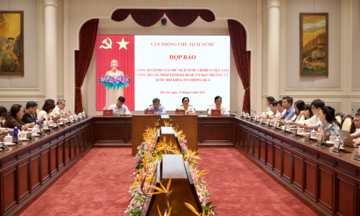 Công bố hai pháp lệnh mới về tư pháp và hoàn thiện pháp luật
