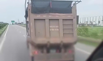 Xử phạt, tước giấy phép lái xe tài xế ôtô đầu kéo đánh võng trên đường