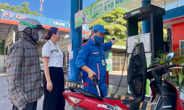 Người tiêu dùng Thanh Hóa thay đổi để thích ứng năng lượng mới