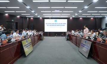 Thứ trưởng Trương Thanh Hoài làm việc với TP. Đà Nẵng về phát triển công nghiệp, năng lượng