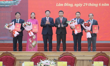Lâm Đồng điều động, bổ nhiệm 10 cán bộ chủ chốt