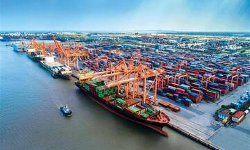 Thương mại quốc tế tạo lực đẩy cho doanh nghiệp cảng biển và logistics