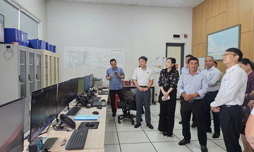 Đoàn công tác của Quốc hội khảo sát dự án điện mặt trời 450MW