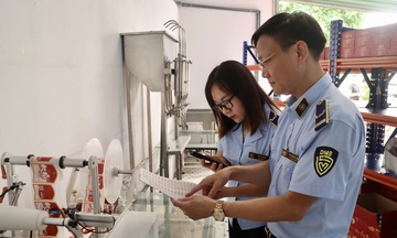 Ban Chỉ đạo 389 Bộ Công Thương xử lý gần 20.000 vụ buôn lậu, hàng giả