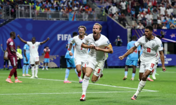 Harry Kane lập cú đúp, đội tuyển Anh lội ngược dòng tiến vào vòng 1/16 
