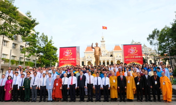 Lãnh đạo Đảng, Nhà nước dâng hoa tưởng nhớ Chủ tịch Hồ Chí Minh