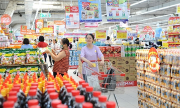 Bán lẻ hàng hóa và doanh thu dịch vụ tiêu dùng 6 tháng tăng 12,6%