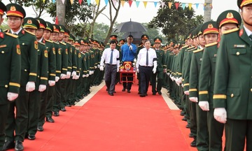 Phó Thủ tướng Thường trực Phạm Gia Túc dự Lễ viếng, truy điệu và an táng hài cốt liệt sĩ tại Tây Ninh