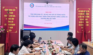 Công nghiệp, tiêu dùng nội địa thúc đẩy tăng trưởng giai đoạn cuối năm