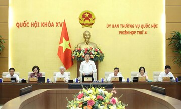 Chủ tịch Quốc hội: Không để chậm tiến độ trong xây dựng luật