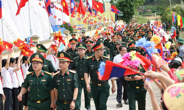 Việt Nam - Lào thắm tình biên cương, ngân vang mãi giữa đại ngàn Trường Sơn