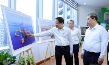 Phó Thủ tướng Thường trực: Mục tiêu tăng trưởng hai con số là yêu cầu bắt buộc đối với Petrovietnam
