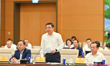 Chùm ảnh: Bộ trưởng Bộ Công Thương Lê Mạnh Hùng trình bày tóm tắt dự án Luật Dầu khí (sửa đổi)