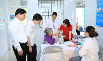Bộ Công Thương đẩy mạnh tuyên truyền khám sức khỏe định kỳ miễn phí cho người dân