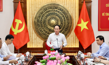 Phó Thủ tướng Lê Tiến Châu làm việc với Ban Thường vụ Tỉnh ủy Thanh Hóa