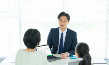 Nhân sự bất động sản, ngân hàng lâu năm chuyển sang tư vấn bảo hiểm
