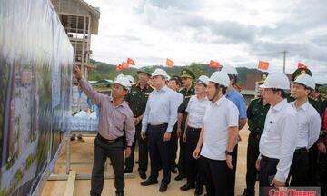 Phó Thủ tướng Lê Tiến Châu kiểm tra tiến độ Trường phổ thông nội trú liên cấp tại TP. Huế