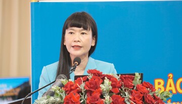 Bảo vệ Yến sào Khánh Hòa trước nạn săn bắn và hàng giả