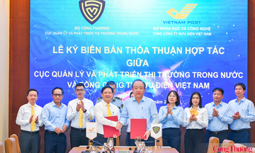 Cục Quản lý và Phát triển thị trường trong nước và Tổng công ty Bưu điện Việt Nam ký kết hợp tác 