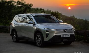 VinFast Limo Green hút khách từ xe công nghệ đến xe tự lái
