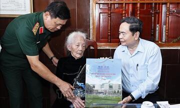 Chủ tịch Quốc hội Trần Thanh Mẫn tri ân người có công tại Thành phố Hồ Chí Minh