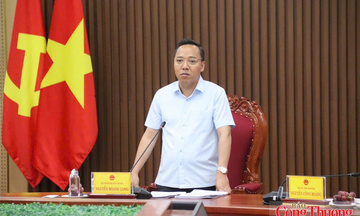 Thứ trưởng Nguyễn Hoàng Long làm việc với tỉnh Quảng Ngãi về các dự án năng lượng
