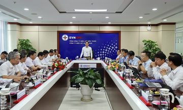 Chủ tịch Hội đồng thành viên EVNCPC làm việc với PC Quảng Ngãi