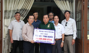 EVNCPC hỗ trợ sửa nhà cho cựu chiến binh khó khăn tại Đà Nẵng